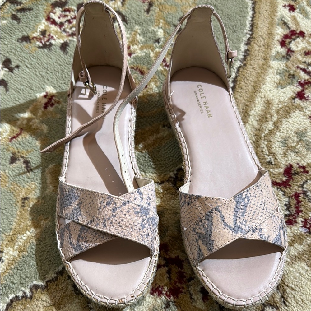 Cole Haan Women's Beige and  Grey Sandals sz 9B